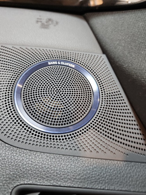 WhatsApp Image 2025-04-02 at 09.47.04 (1) Medium.webp