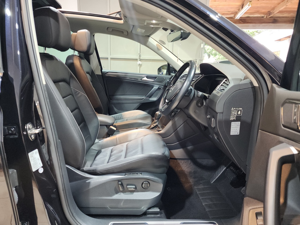 WhatsApp Image 2025-05-09 at 16.02.53 (2) Large.webp