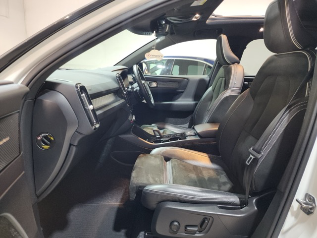 WhatsApp Image 2025-05-27 at 09.46.57 (2) Medium.webp