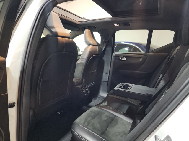 WhatsApp Image 2025-05-27 at 09.46.57 (1) Medium.webp